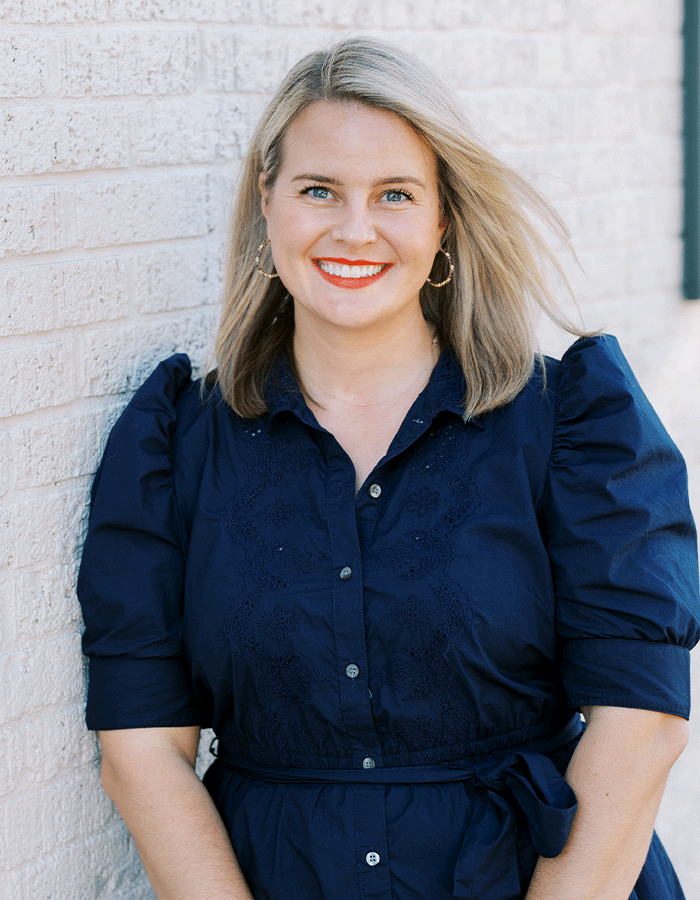 Headshot of Julie, Lead Dental Hygienist at Grandview Dental Care in Columbus, OH.